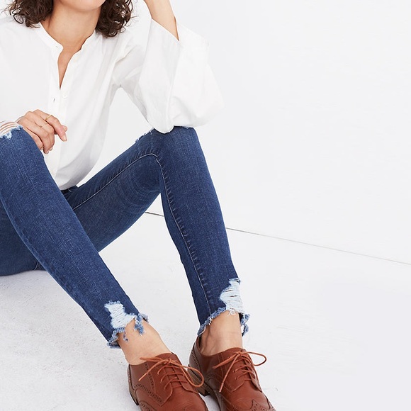 9" High-Rise Skinny Jeans: Destructed Edition - Picture 4 of 15